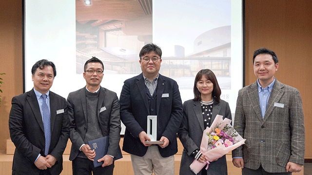 단체사진_02_640.png